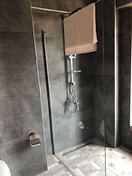 Assos Pırnal Köy Evi