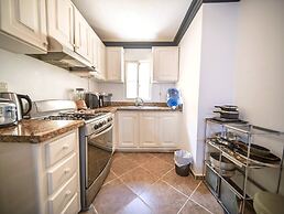 Garden Condos 7 - Central Apartment in Strip!