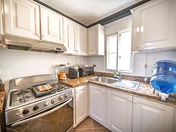 Garden Condos 7 - Central Apartment in Strip!