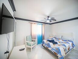 Garden Condos 7 - Central Apartment in Strip!