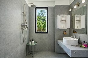 Serene Escape at Asia Blue Villa One - Your Luxurious 3-bed Villa Retr