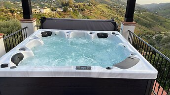 Villa El Dorado B&B and Wellness