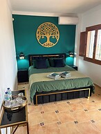 Villa El Dorado B&B and Wellness