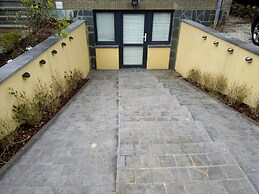 Relaxation in Waterloo, 2 Steps From the Center of Brussels