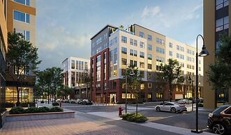 Luxury Apartments by Hyatus at Jade