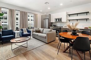 Luxury Apartments by Hyatus at Jade