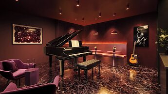 Luxury Apartments by Hyatus at Jade