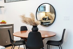 Luxury Apartments by Hyatus at Jade