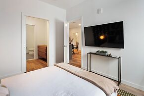 Luxury Apartments by Hyatus at Jade