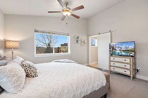 Mountain View Getaway - Groups Welcome!