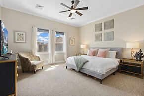 Decked Out Sunset Views, Fire Pit & Fenced Yard