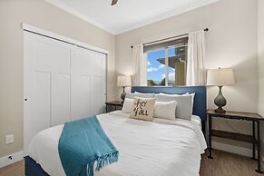 Decked Out Sunset Views, Fire Pit & Fenced Yard