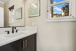 Decked Out Sunset Views, Fire Pit & Fenced Yard