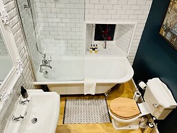 Ladies Lodge - Inverness