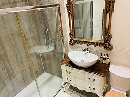 Ladies Lodge - Inverness