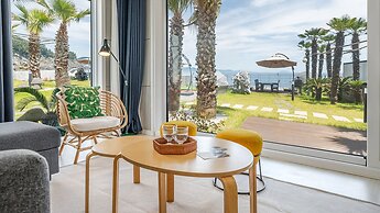 Namhae Orosy Bada Pool Villa & Pension
