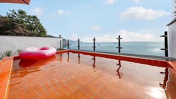 Namhae Orosy Bada Pool Villa & Pension