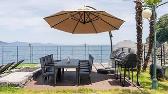 Namhae Orosy Bada Pool Villa & Pension