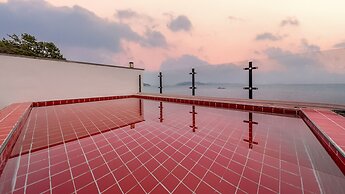 Namhae Orosy Bada Pool Villa & Pension