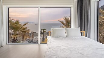 Namhae Orosy Bada Pool Villa & Pension