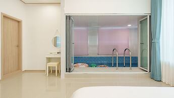 Gapyeong Reflex Pool Villa Pension