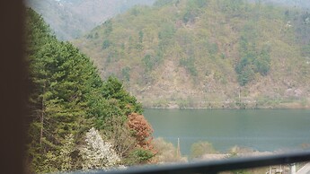 Gapyeong Reflex Pool Villa Pension