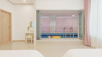 Gapyeong Reflex Pool Villa Pension