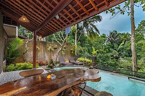 Hoshi Jungle Resort