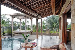 Hoshi Jungle Resort