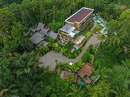 Hoshi Jungle Resort