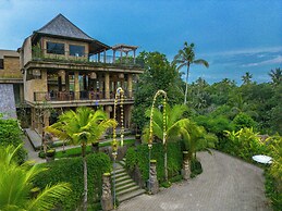 Hoshi Jungle Resort
