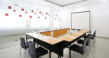 Alltrue Lite Hotel Nagoya Hill Batam