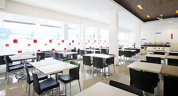 Alltrue Lite Hotel Nagoya Hill Batam