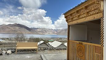 De Reeva Resort Pangong