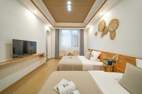 Dali Jiuju Cottage Rural View