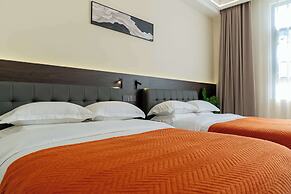 Wuyi Whispering Maple