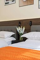 Wuyi Whispering Maple