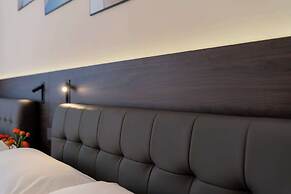 Wuyi Whispering Maple