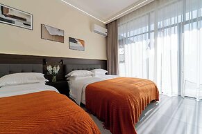 Wuyi Whispering Maple