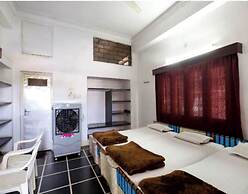 Hotel Ramnivas Hotel-Restaurant Udaipur