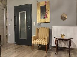 Mona Lisa Guest House