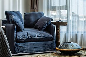 Dali Water Cloud Pavilion Ocean View