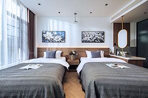 Dali Water Cloud Pavilion Ocean View