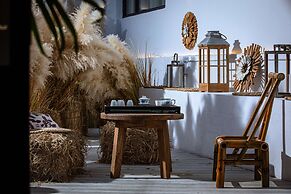 Dali Water Cloud Pavilion Ocean View