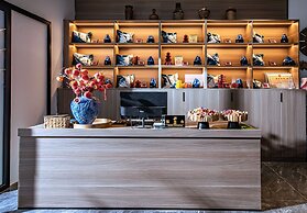 Dali Water Cloud Pavilion Ocean View