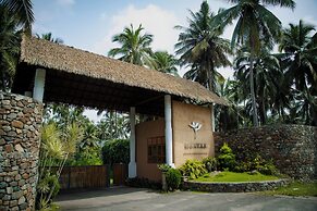 Maayaa riverside villa by KPM Tripenta