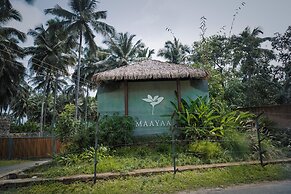 Maayaa riverside villa by KPM Tripenta