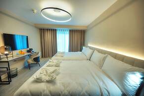 Aste Hotel