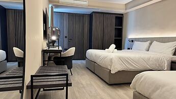 Aste Hotel