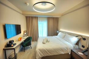 Aste Hotel